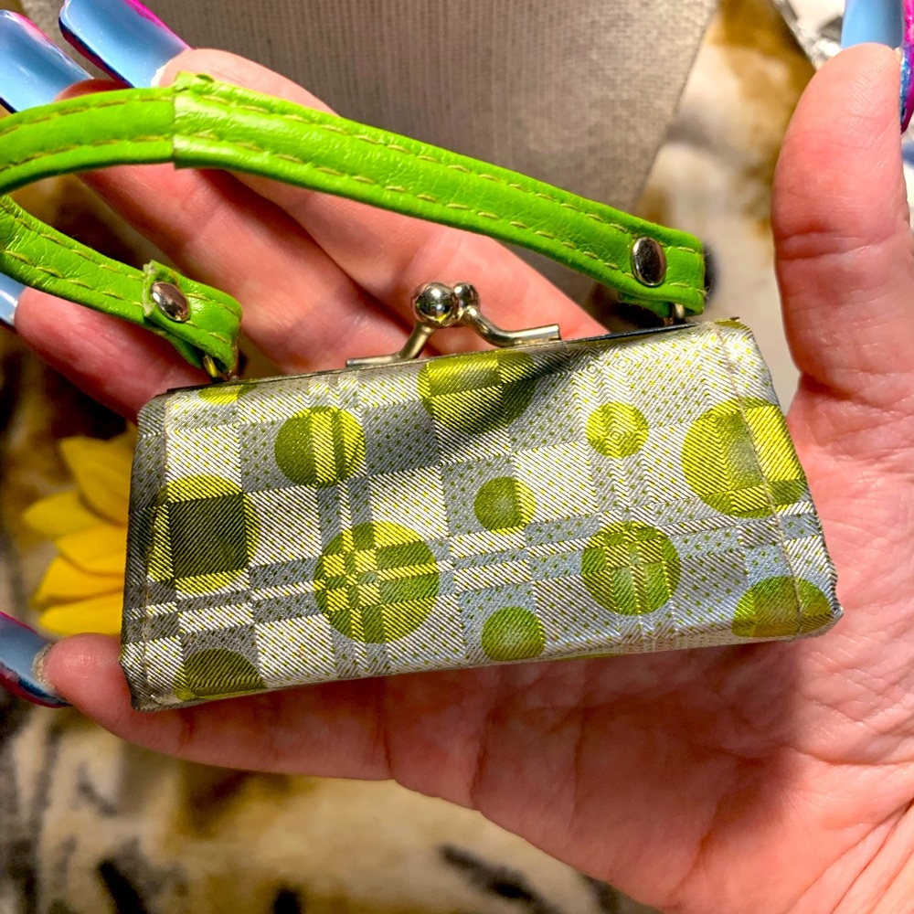 Petite small women’s purse 👛 lipstick holder